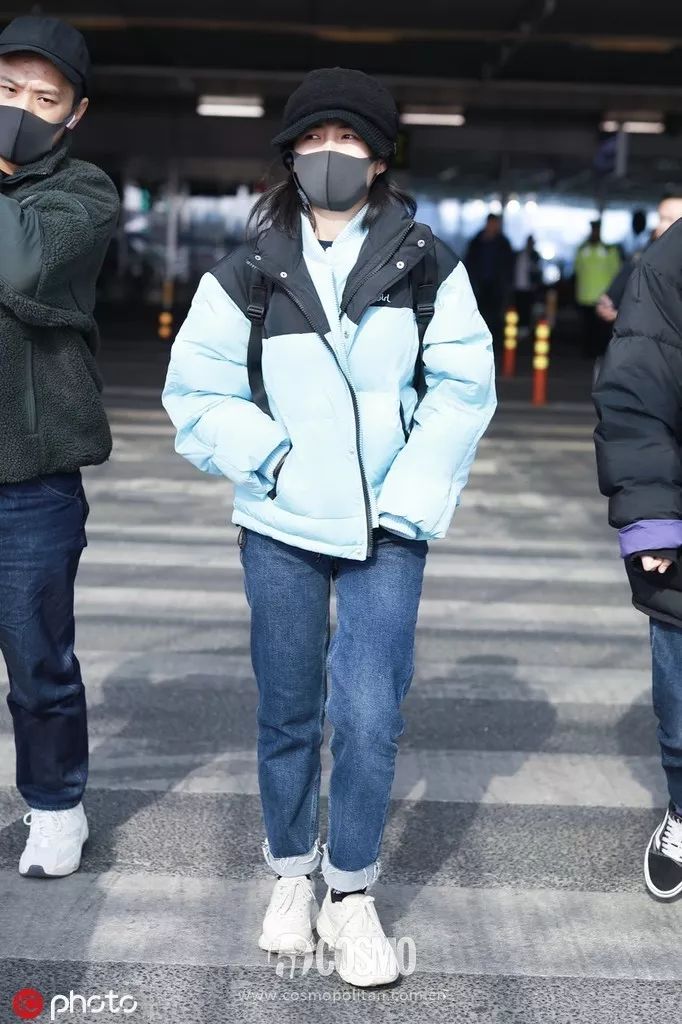 00后妹妹霸占年末荧屏却靠甜系穿搭霸占我的心