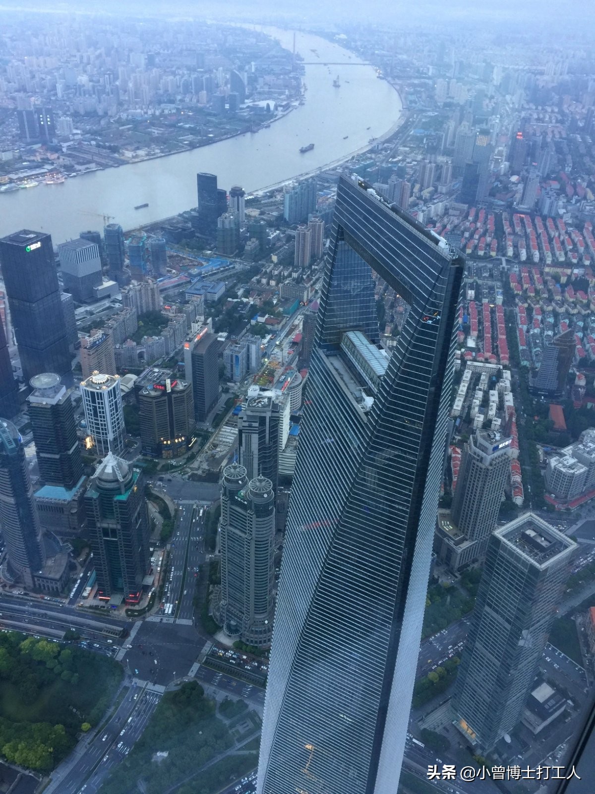 美国钢结构大厦坍塌,全球十大大楼坍塌