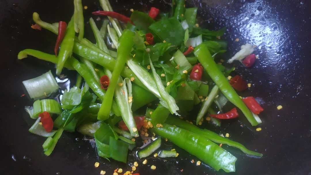 杏鲍菇五香豆干炒肉,全州五香豆干炒肉