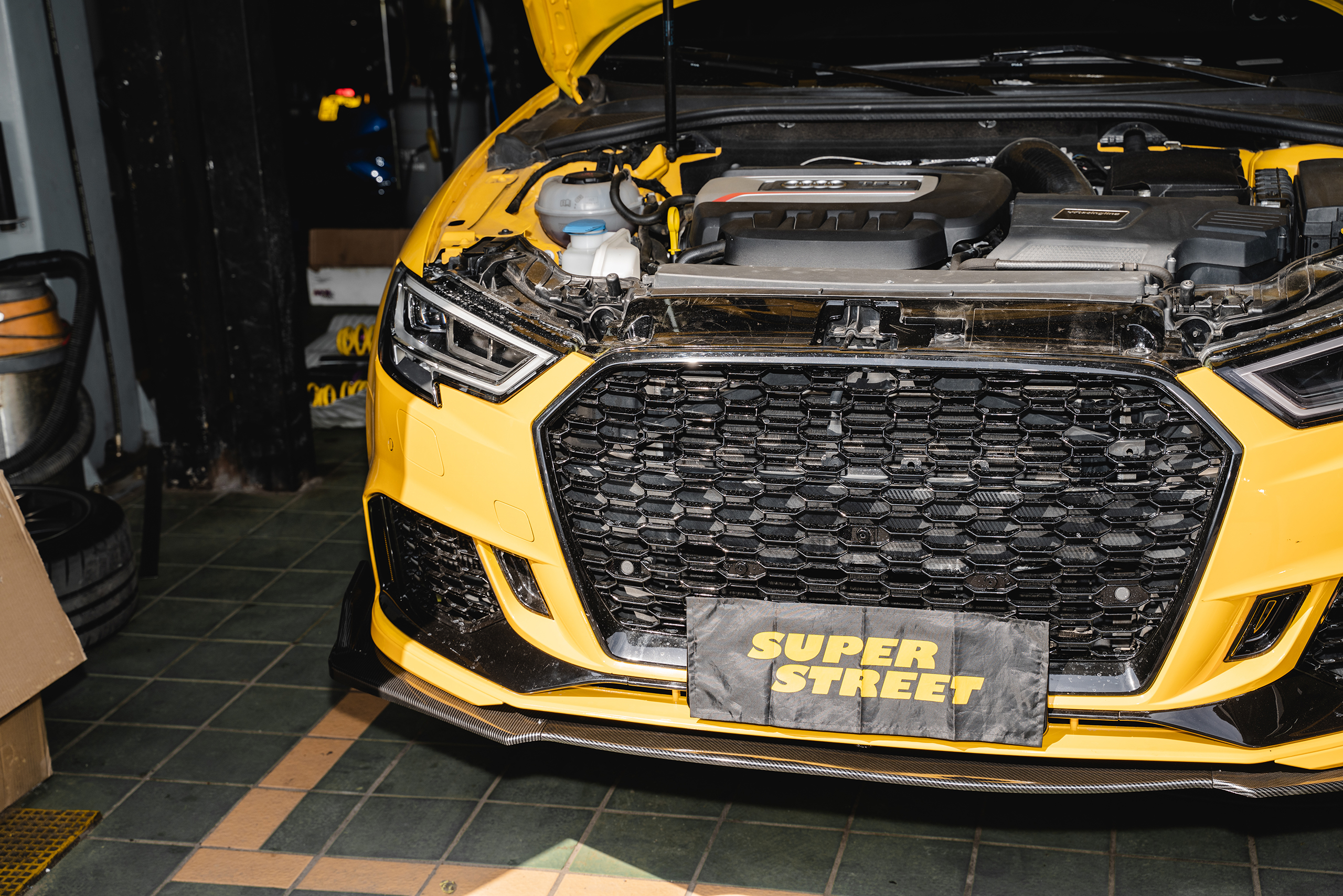 奥迪S3拆掉BILSTEINB16，换上KWV3绞牙避震，只想更舒适。