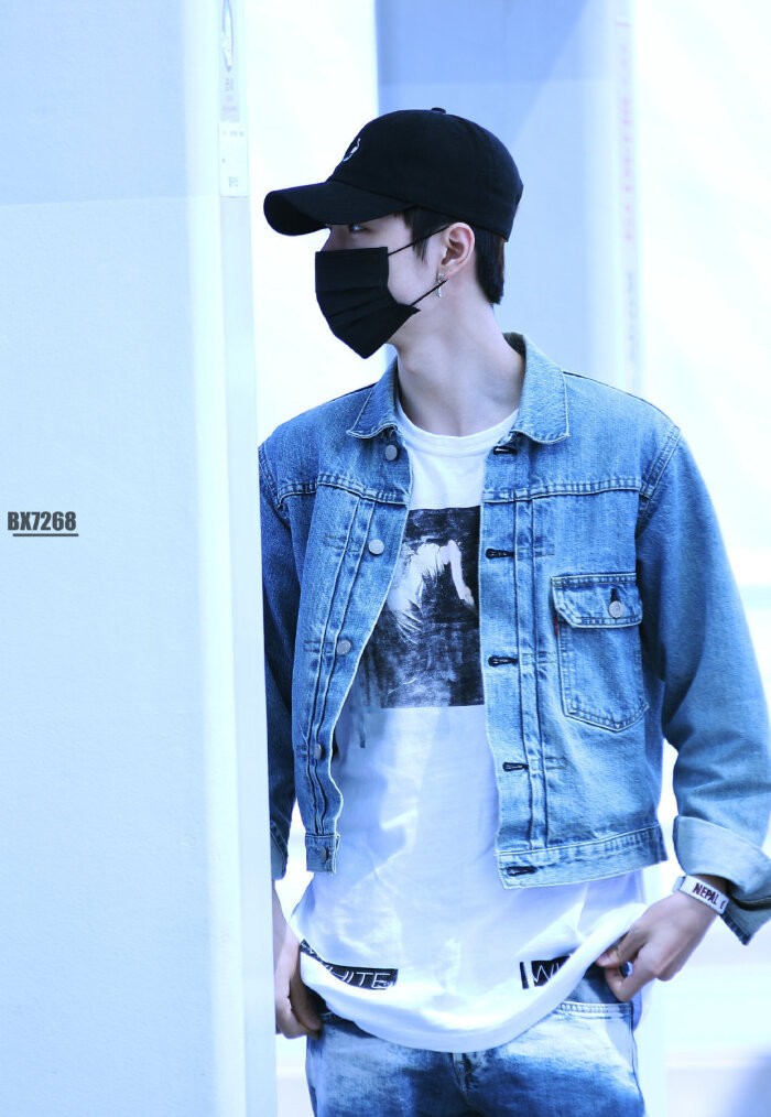 王一博*服私**穿搭来了！终于明白为什么他能成为顶级流量小鲜肉了