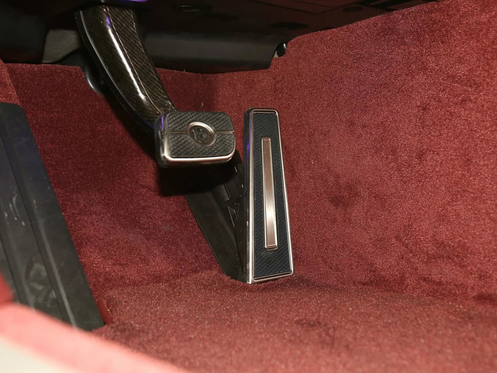 宾利飞驰8速双离合驾驶感受,宾利飞驰双离合变速箱