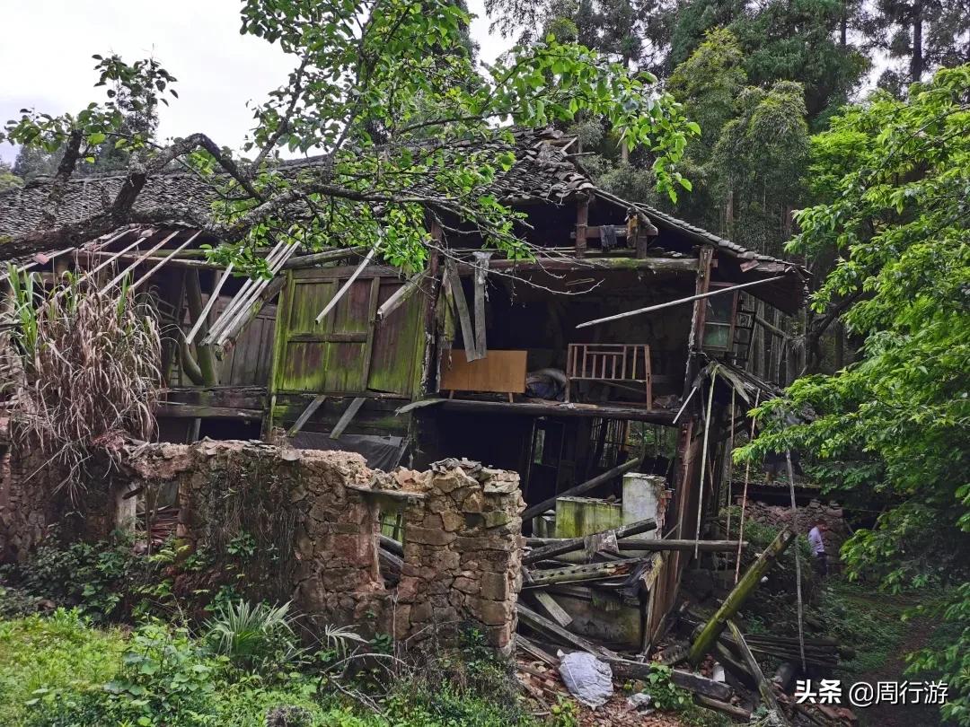 温州文成岭后烂井湖，虽繁华不再，却也有着属于它的传奇故事