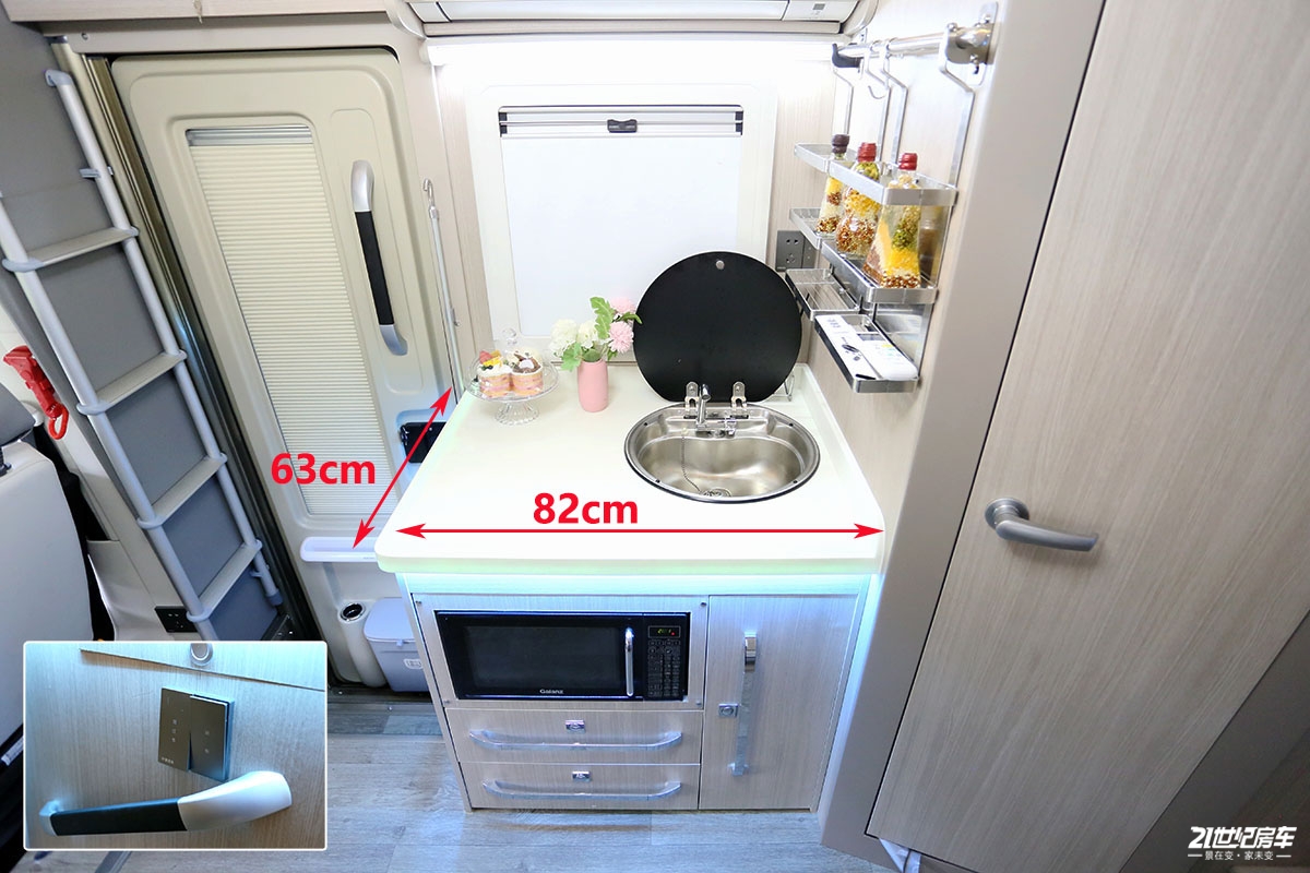 最新国产依维柯欧胜四驱房车,依维柯欧胜6.5吨悬挂