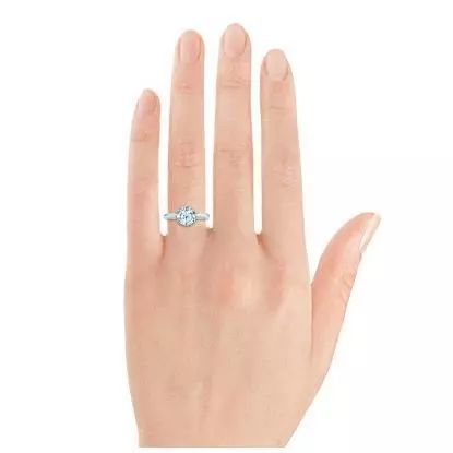 如何评价钻石的价值,如何鉴别钻石的优劣