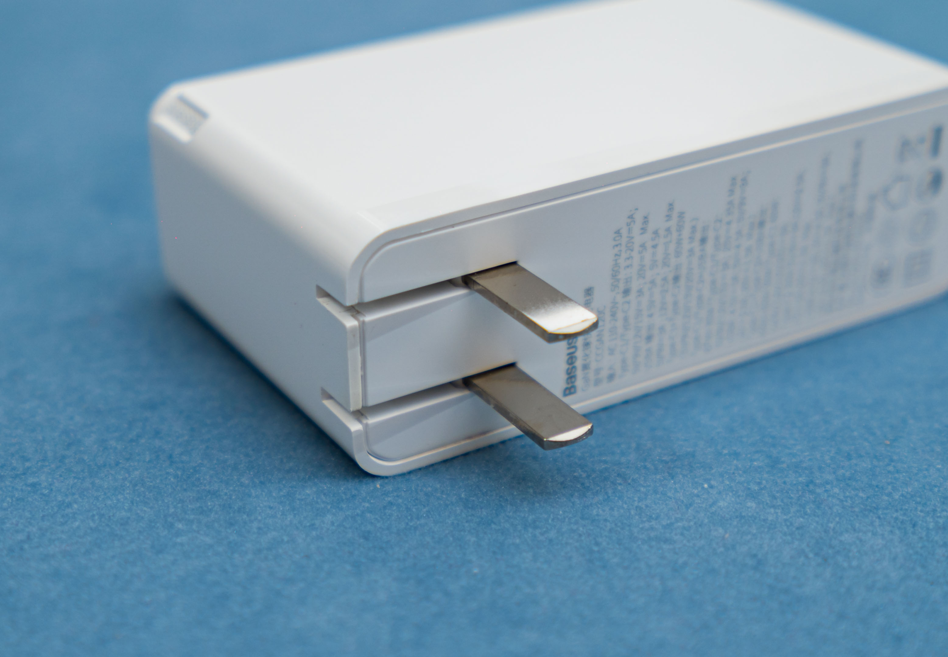 macbookpro16英寸使用教程,倍思氮化镓100w充苹果电脑