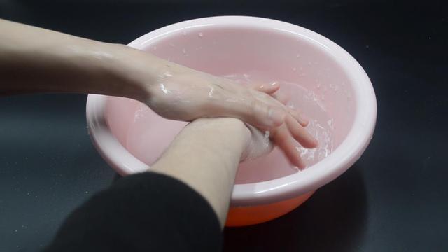 老茧跟茧子,老茧和茧子