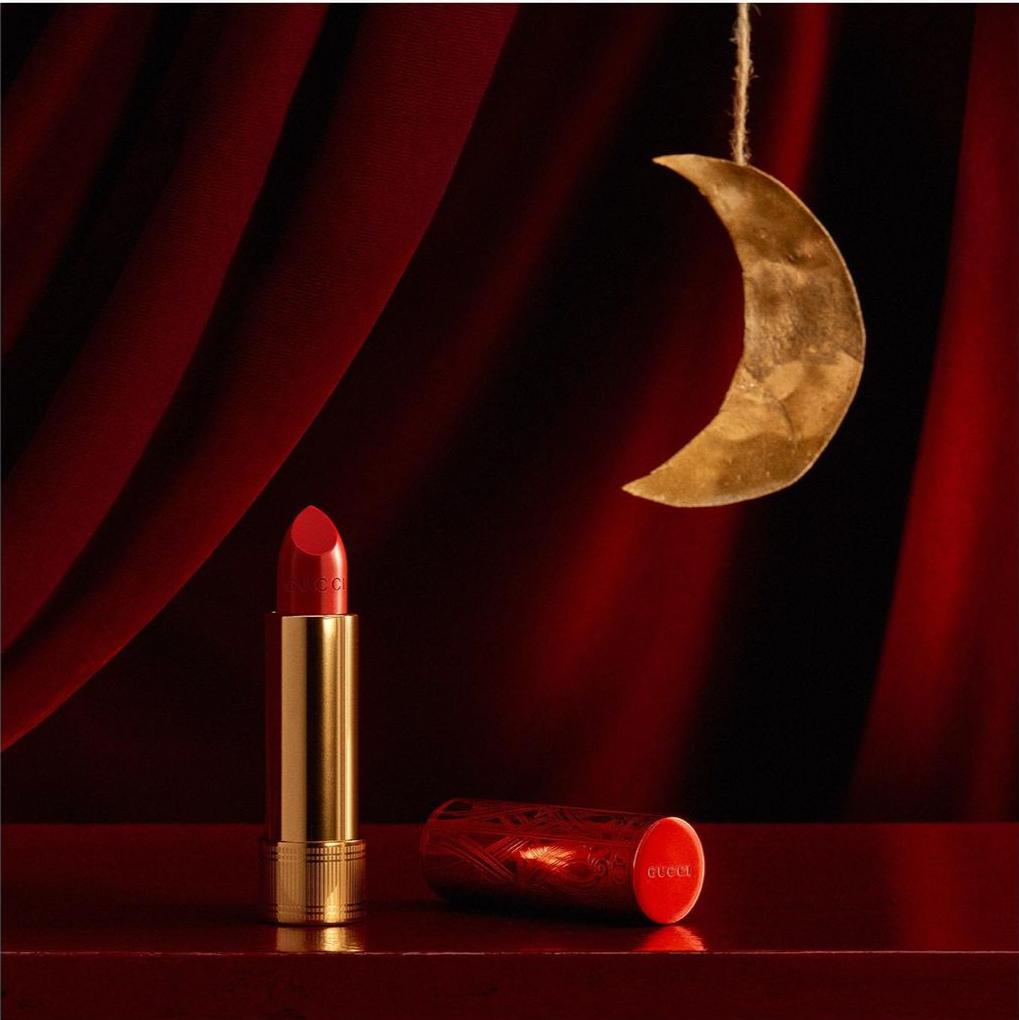 泫雅第一次遇到劲敌,泫雅新晒出的照片