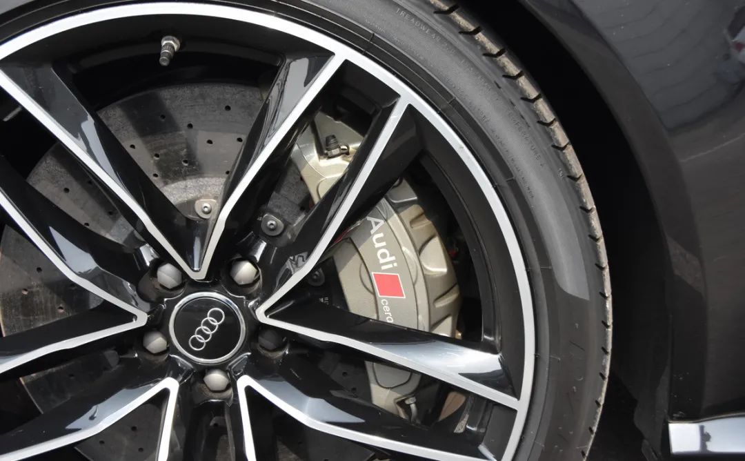 小伙捡漏竟买到满配RS6，美系车油耗增多该如何解决