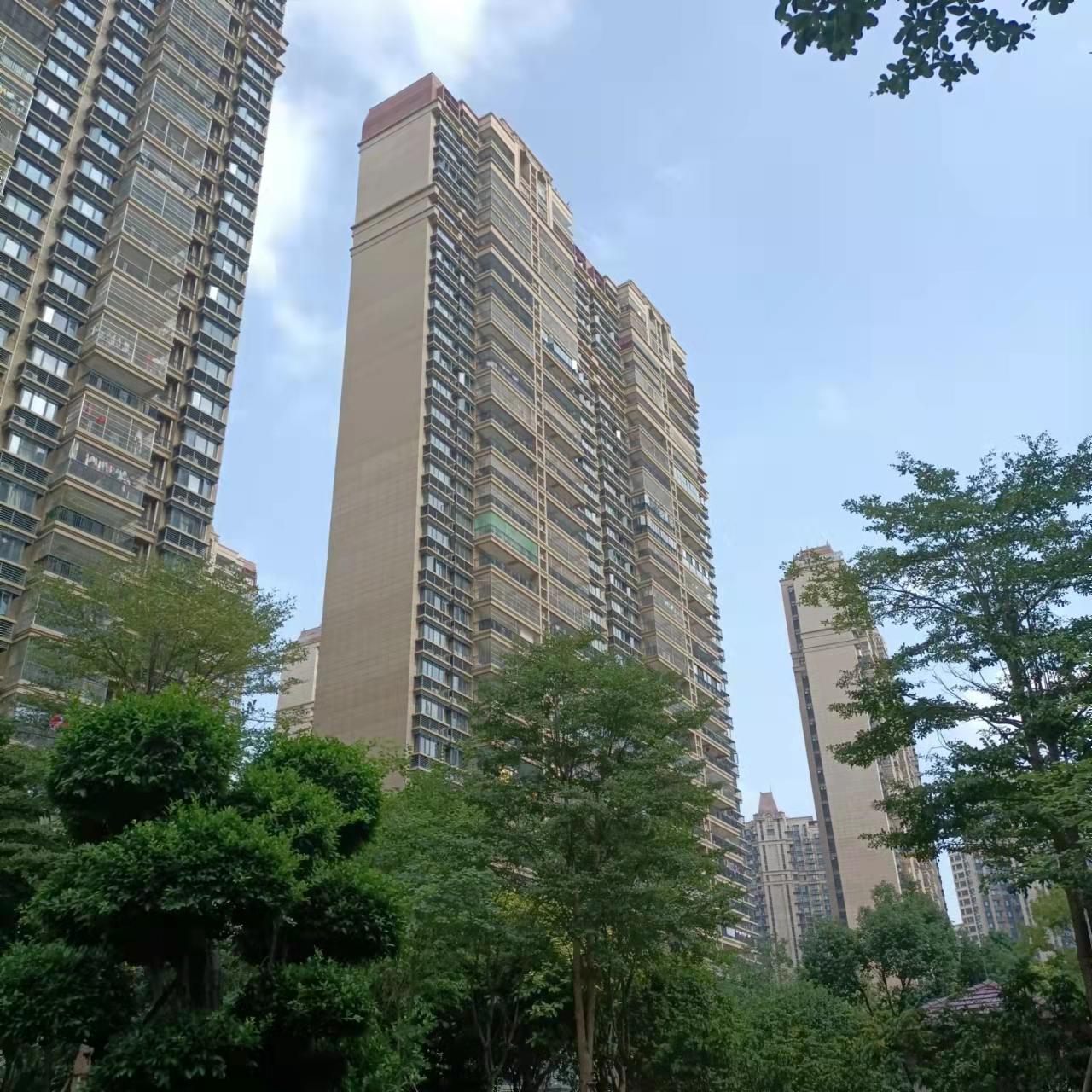 小区保安岗亭,小区保安老王