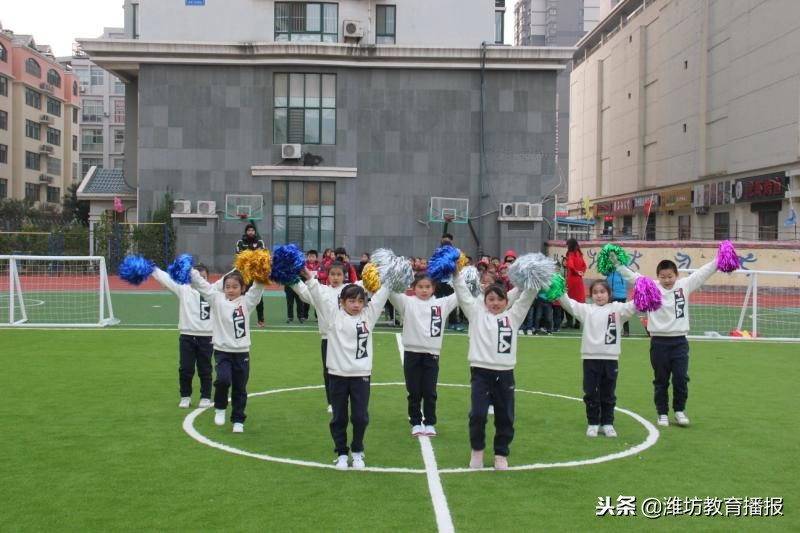 校园足球比赛热血,热血沸腾的校园比赛