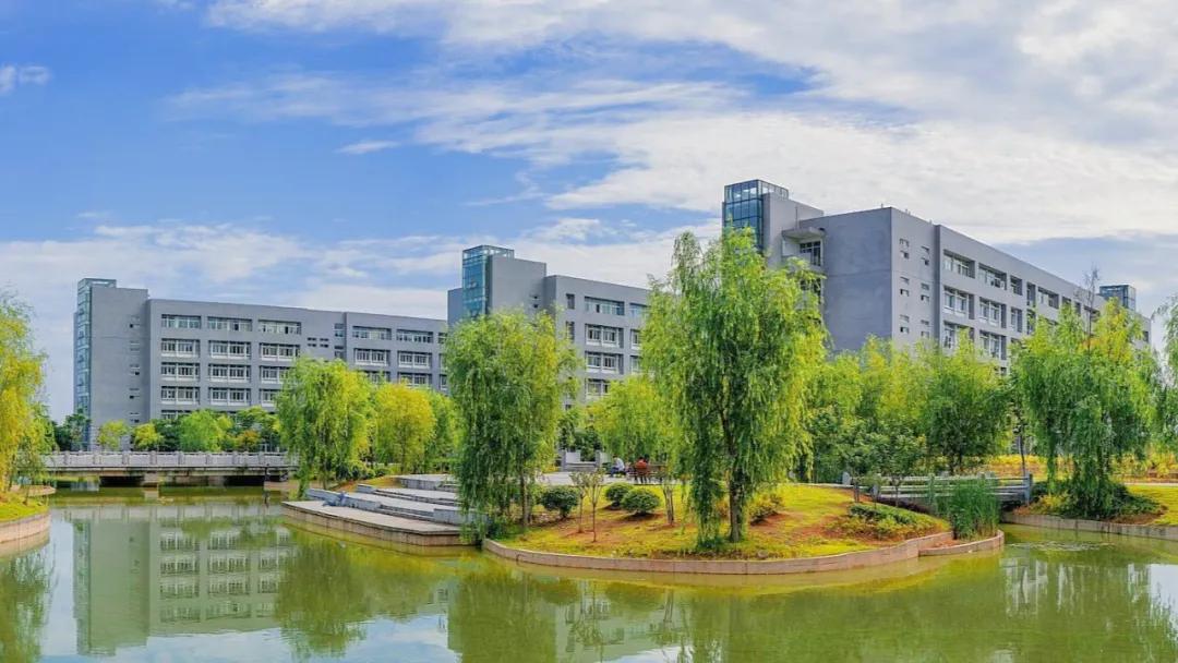 湖北国土资源职业学院单招报名费,湖北国土资源职业学院单招容易吗