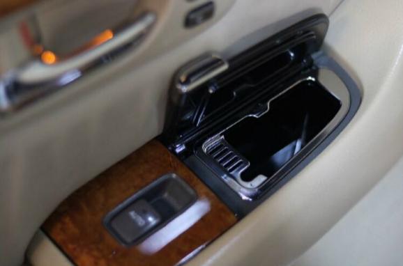 老车翻新：修复2005年凌志LS430，V8自吸大排量，一代神话再复活