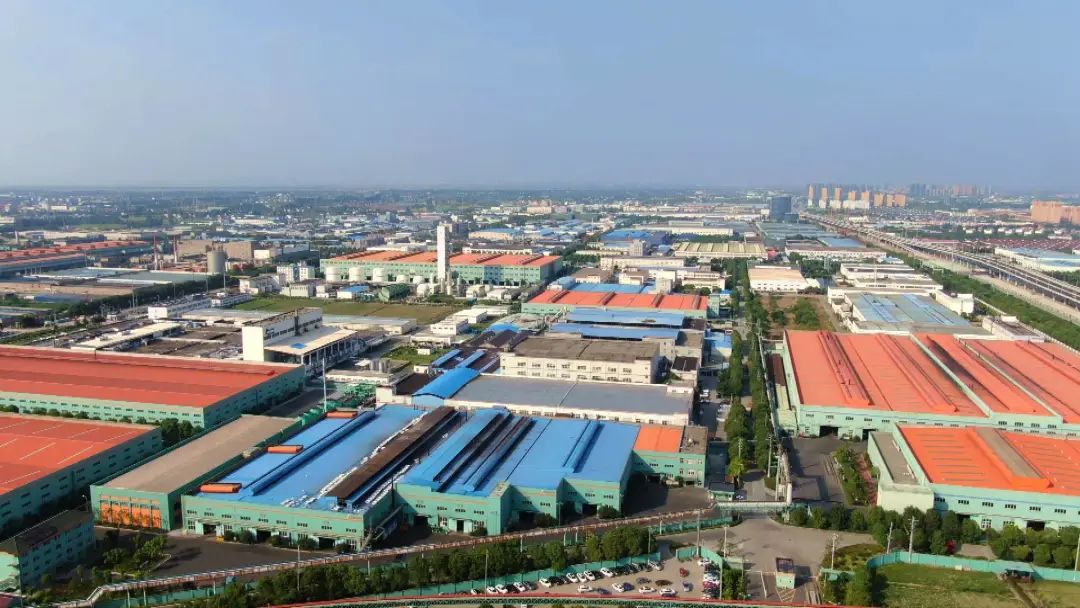 常熟市龙腾特种钢厂老板,常熟龙腾特钢公司管理层