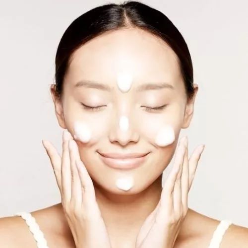 9岁脸上长黑头粉刺怎么去掉,鼻子上的黑头粉刺到底能不能去掉