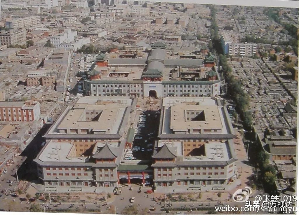 为何有的老人会说“穷河东，富河西，砸锅卖铁红桥区”？