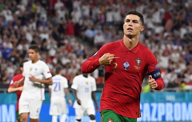 c罗一脚踢出了多少人的梦想,为什么说c罗是努力梅西是天赋