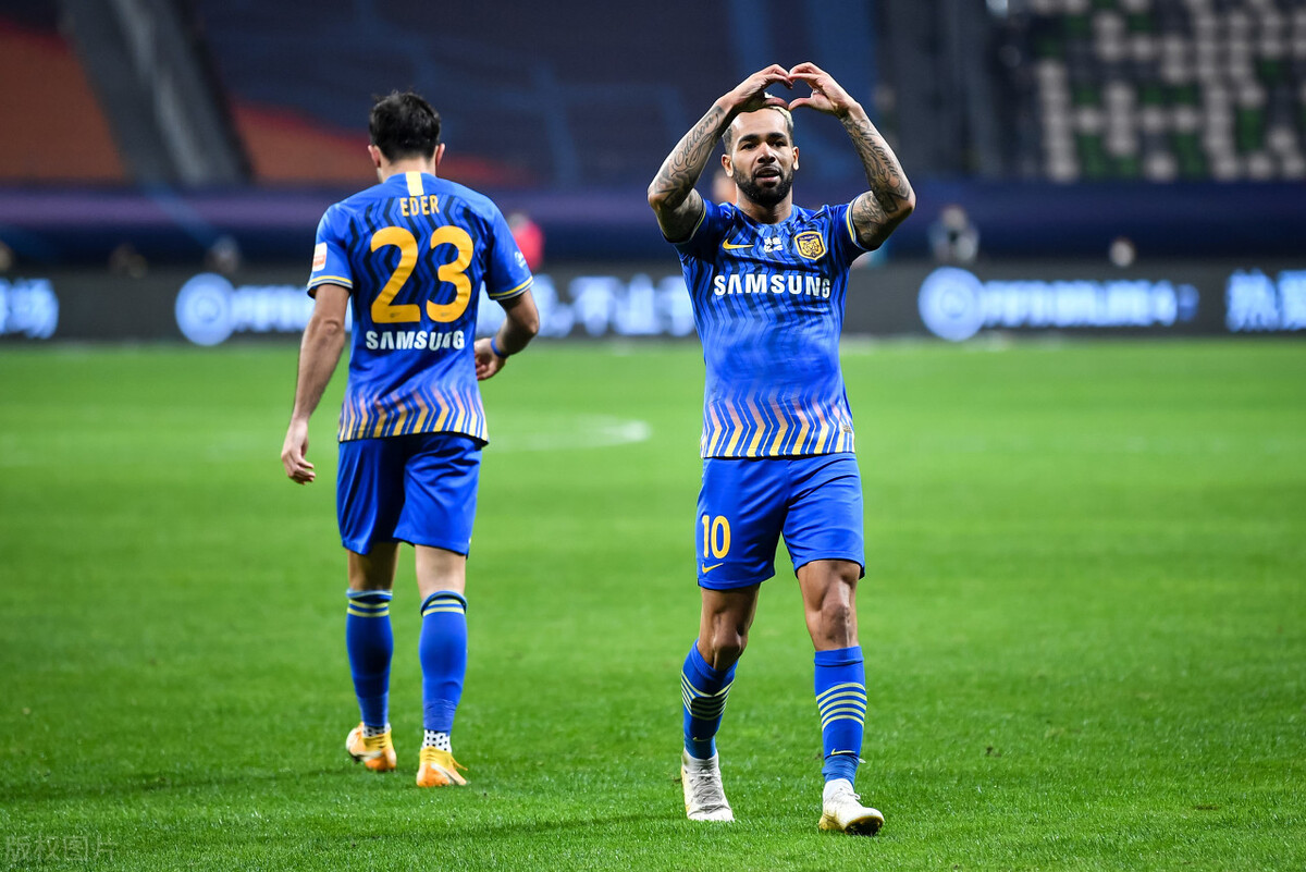 不好！巴西爆出大消息：前苏宁外援想踢世界杯，国足没有机会了