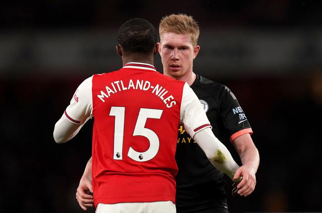 曼城反击阿圭罗,阿奎罗vs阿森纳