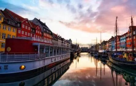 平静悠闲的丹麦！却创造出激动人心的足球童话！如今不乏足坛球星