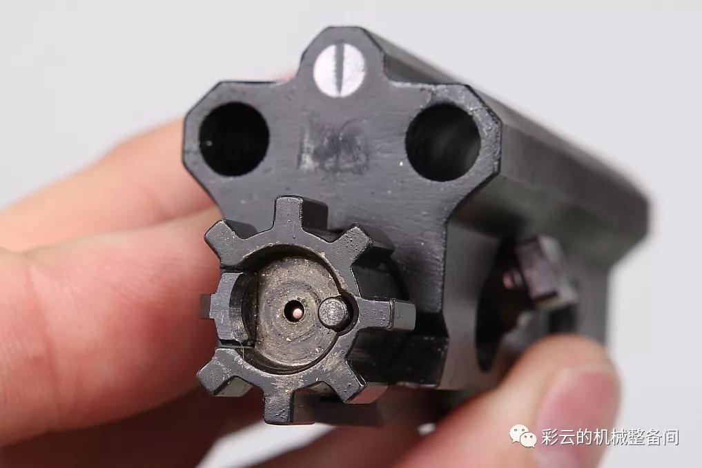 加拿大最严控枪令,加拿大奇葩禁枪令