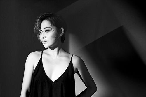 揭梅婷与鄢颇离婚的真实原因,梅婷回忆鄢颇的那段婚姻