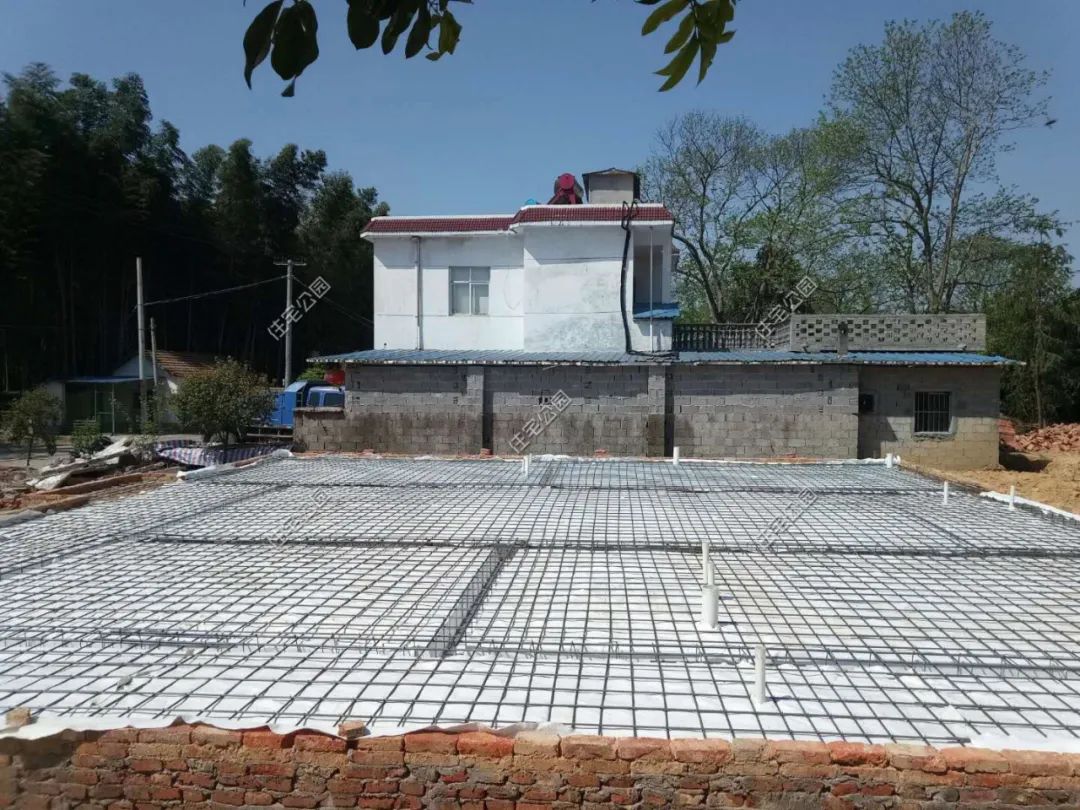 农村盖500平重钢钢构别墅多少钱,农村盖钢结构别墅