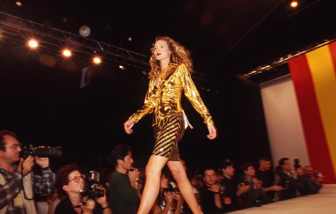 维密超模大长腿怎么练,维密超模身材与普通人对比