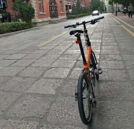 大行d82015纪念版和2022款区别,大行d8评测视频