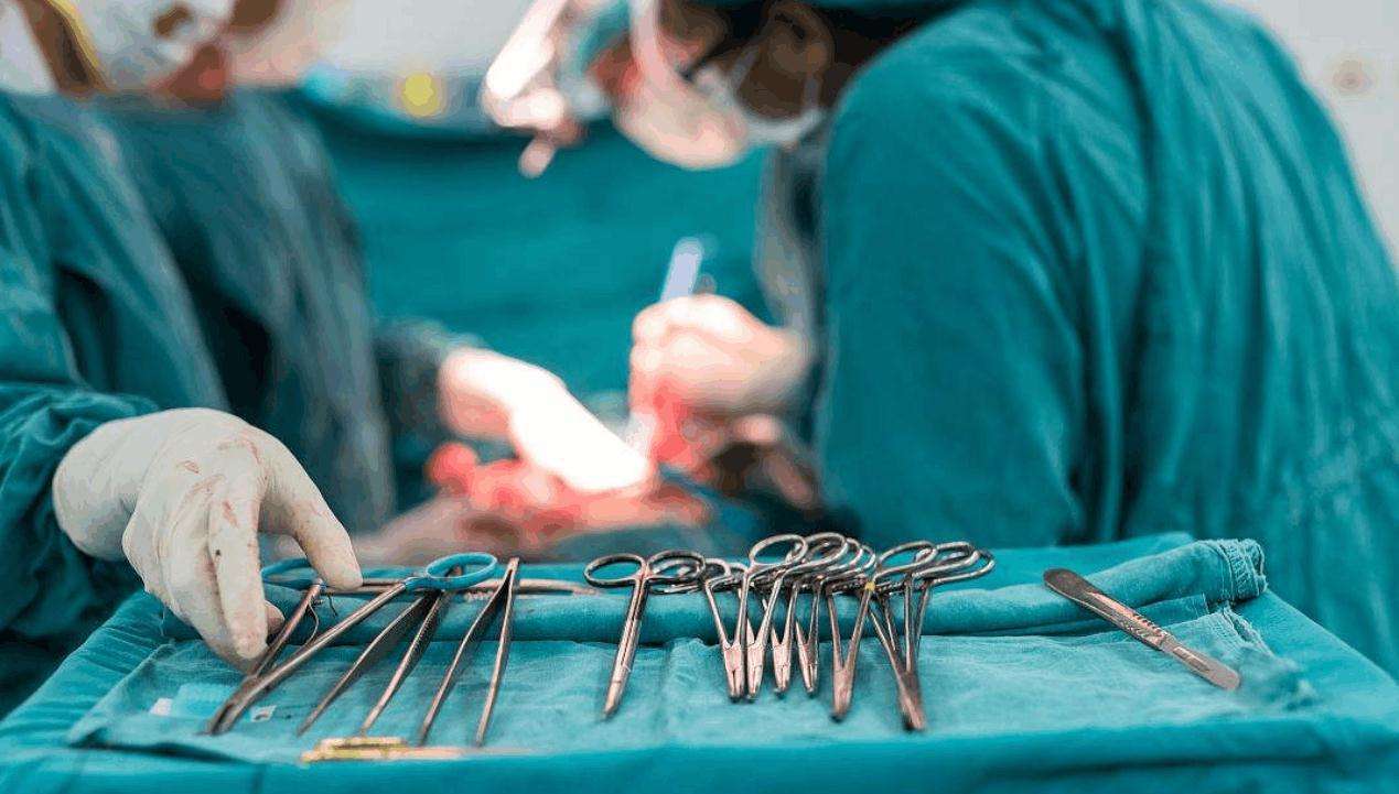 反复咳嗽一年！CT检查后恍然大悟，专家建议：吃东西应细嚼慢咽