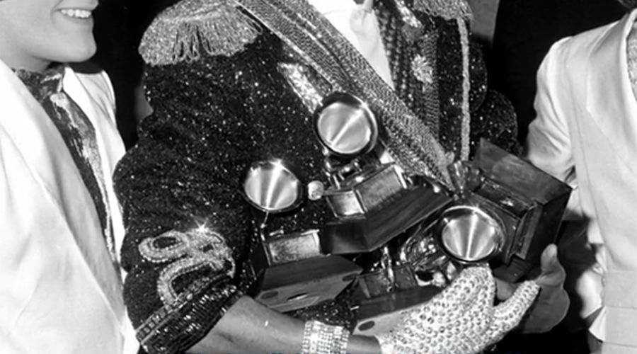 迈克尔杰克逊月球漫步视频完整版,迈克尔杰克逊月球漫步完整视频