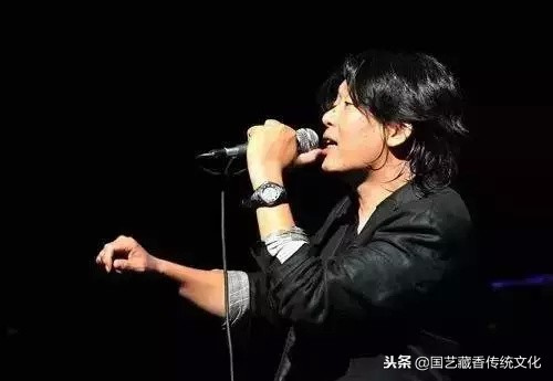 你和十年前的你有什么不同,你和十年前一样的样子