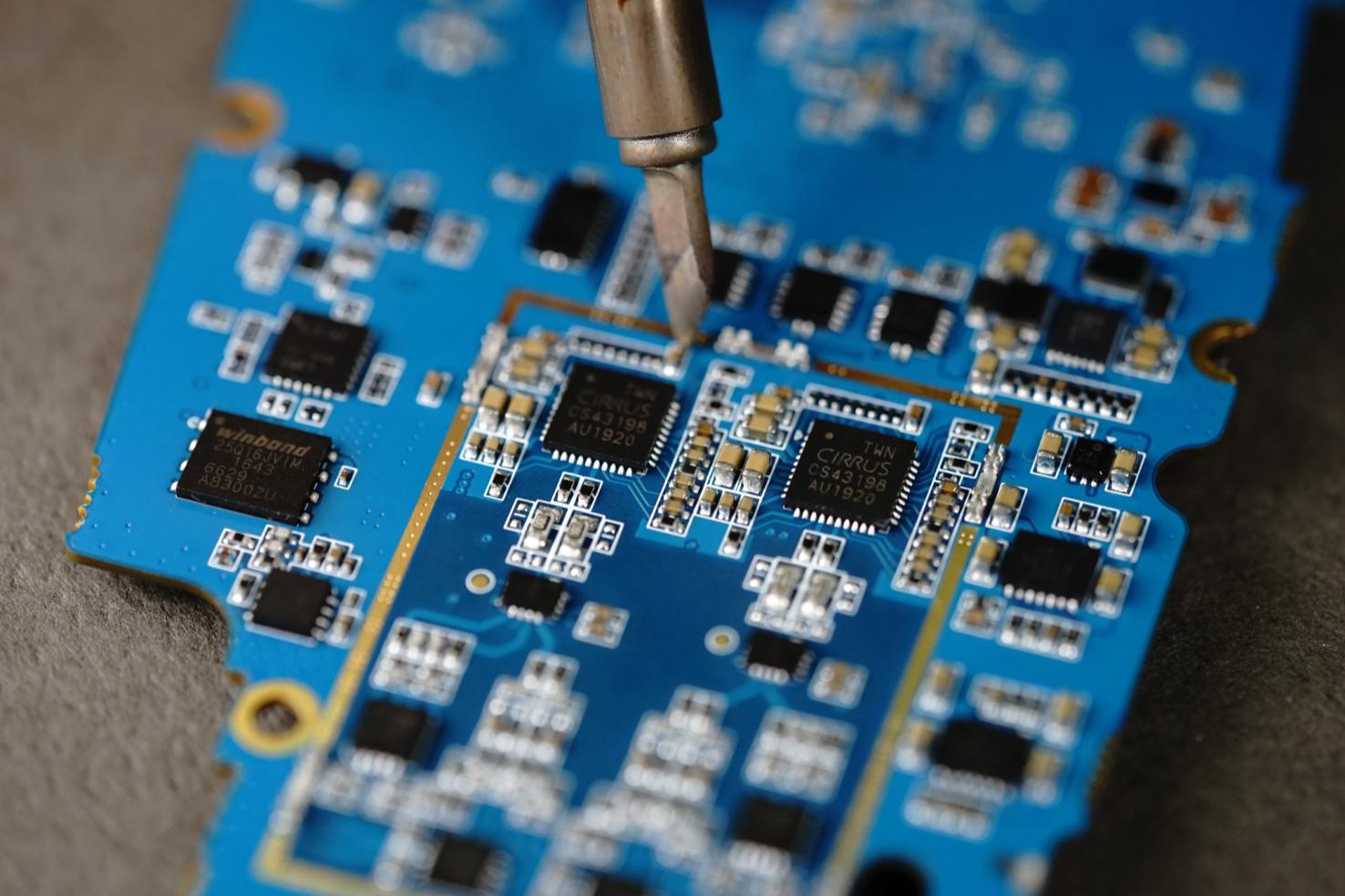 鑹惧埄鍜宻r25mkii,鑹惧埄鍜宎k240瀹㈣鐪熷疄鍚劅璇勬祴