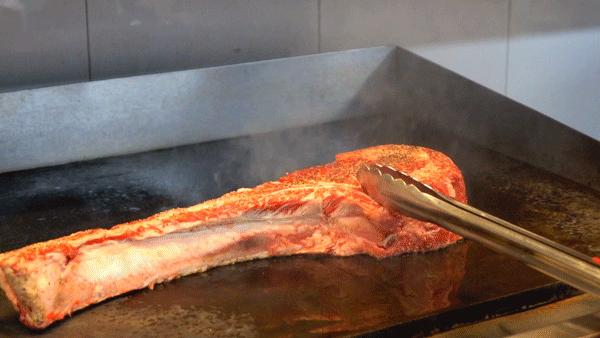 超大号战斧牛排现烤现吃,最过瘾的战斧牛排