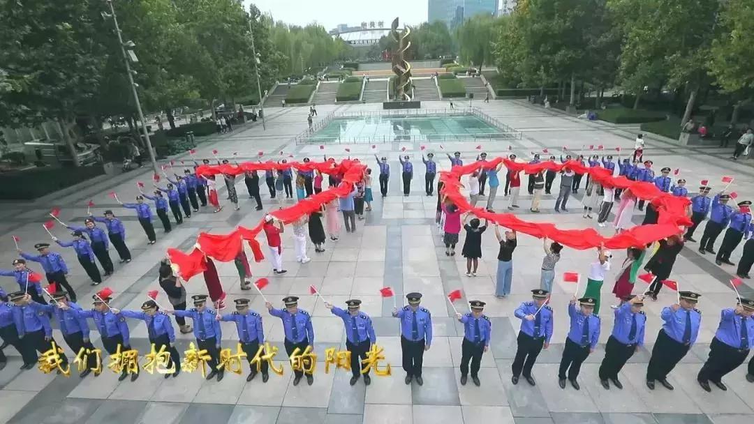 祝福祖国简短视频,那些让你为祖国热泪盈眶的瞬间