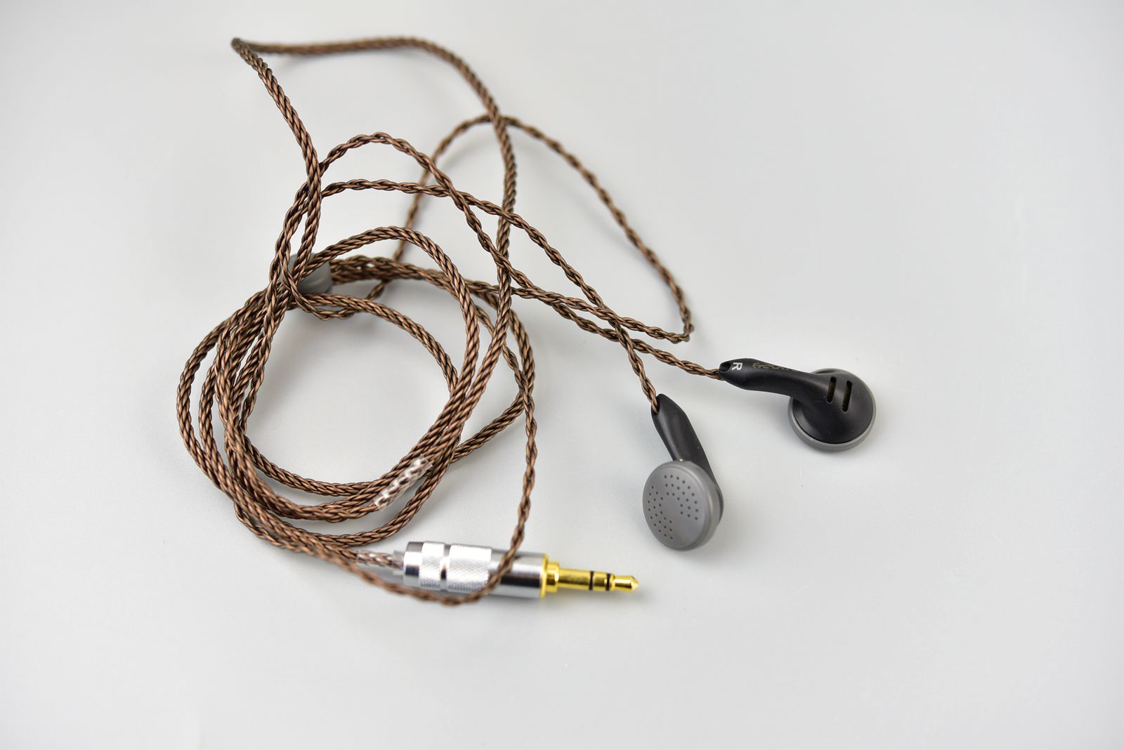 铁三角耳机最好的音质型号测评,平头耳机重低音推荐