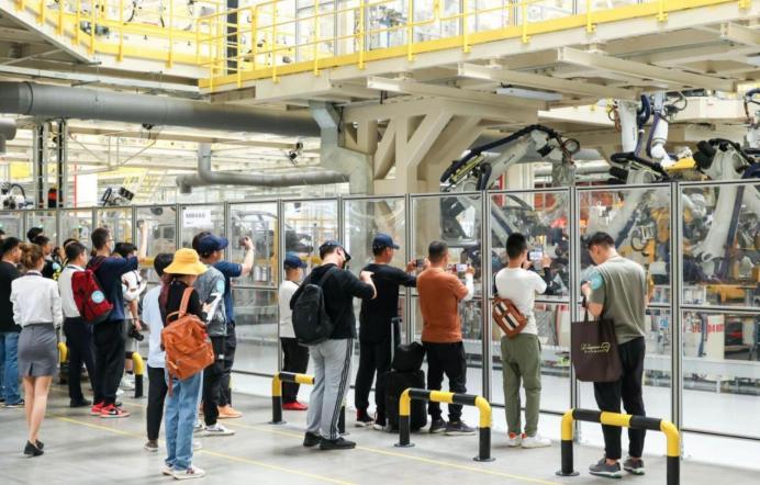 吉利4代帝豪网络不稳定,帝豪四代对比星瑞