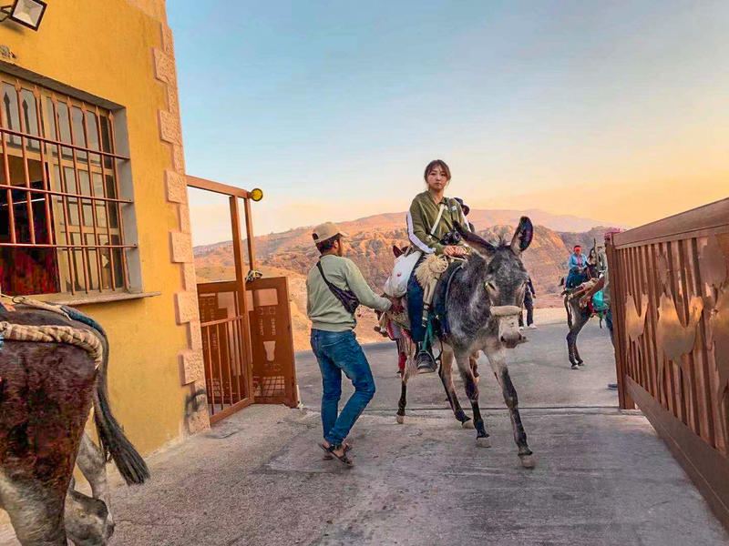 约旦到中国坐飞机需多少小时,约旦到埃及要飞几小时