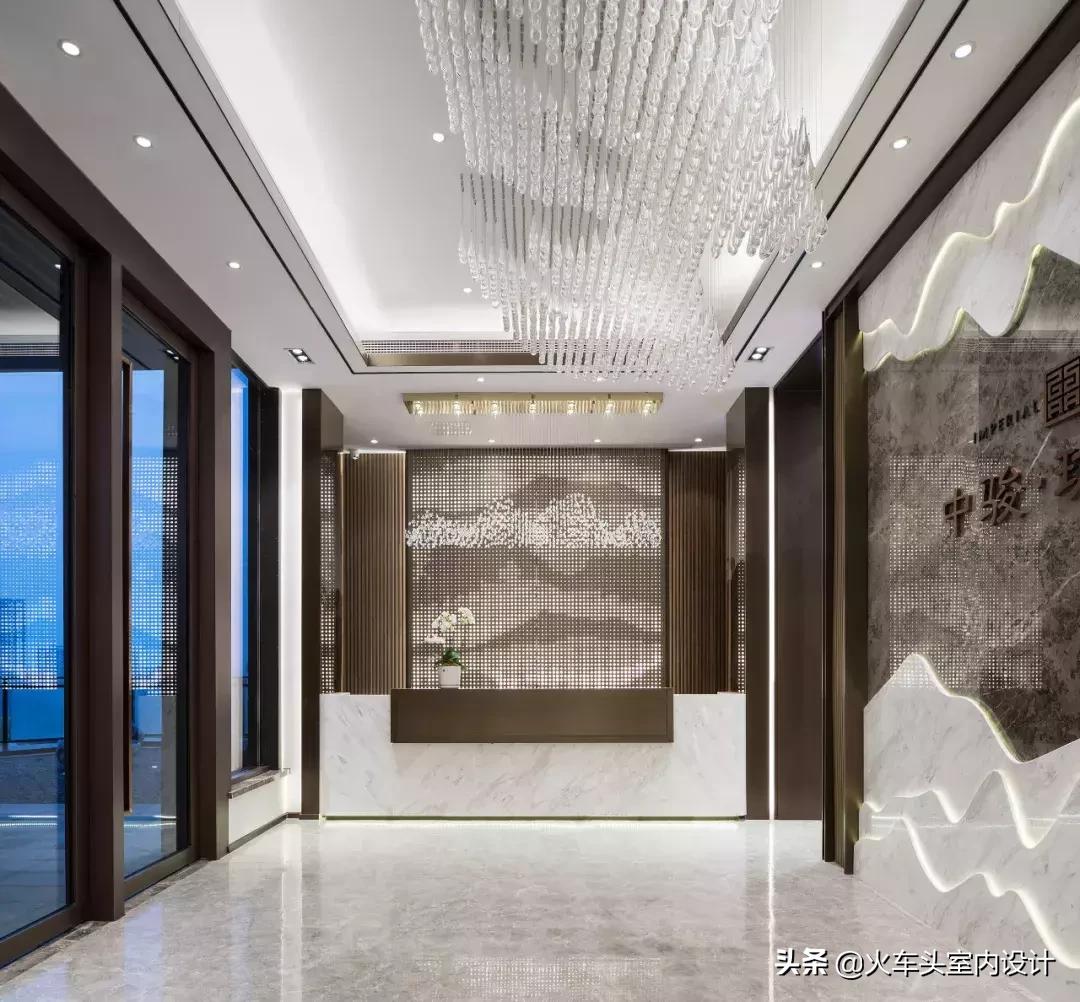 将自然风景与诗人的作品相融合,将大自然唯美意境留在瞬间