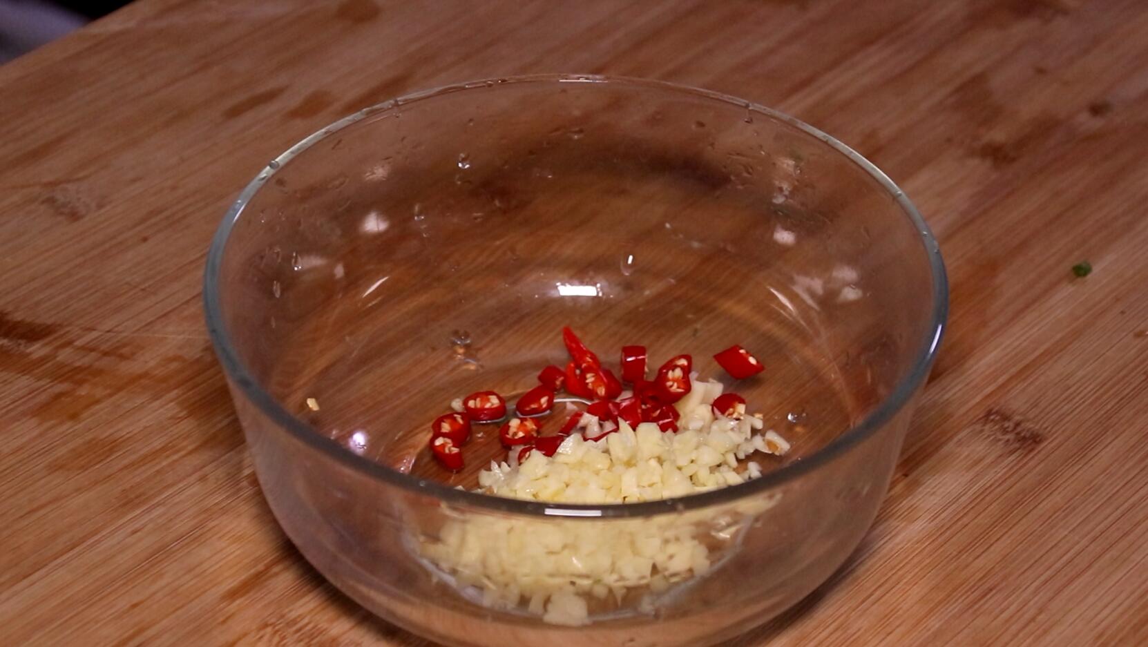 做法简单易学酸辣粉,酸辣粉怎样做的酸酸辣辣的