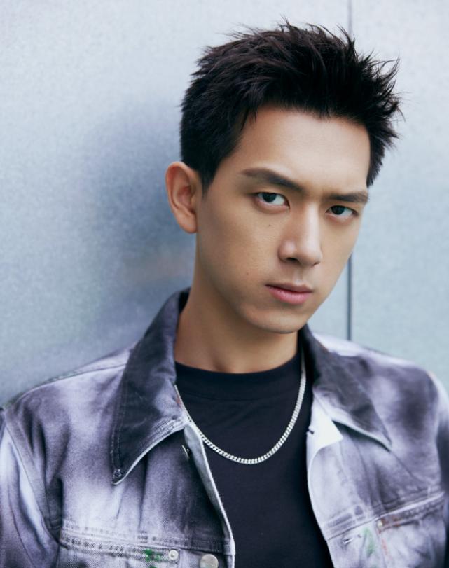 李现视频怼脸,李现直播怼脸镜头老皮