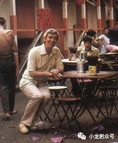 世界就在我眼前的图片,世界就在我眼前而我乐在其中英文