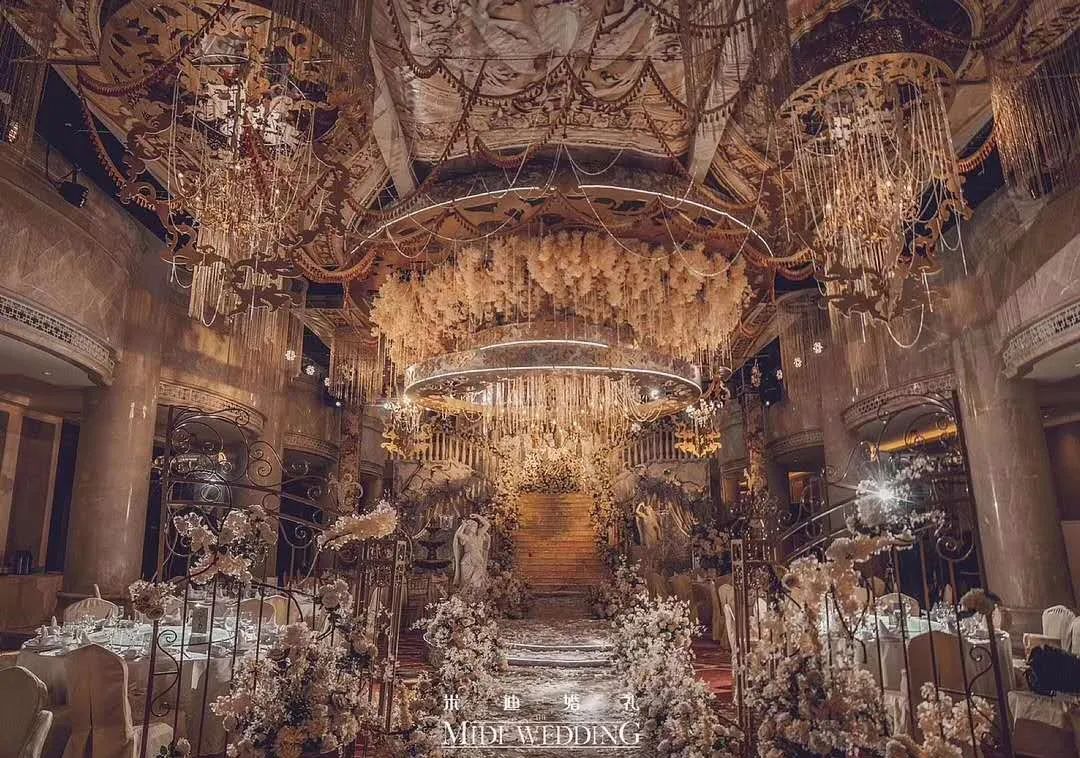 奢华的金色系欧式复古风婚礼,欧式宫廷风简约风婚礼
