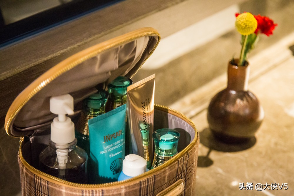 上海旅游值得打卡的酒店,来上海玩住哪里性价比比较高