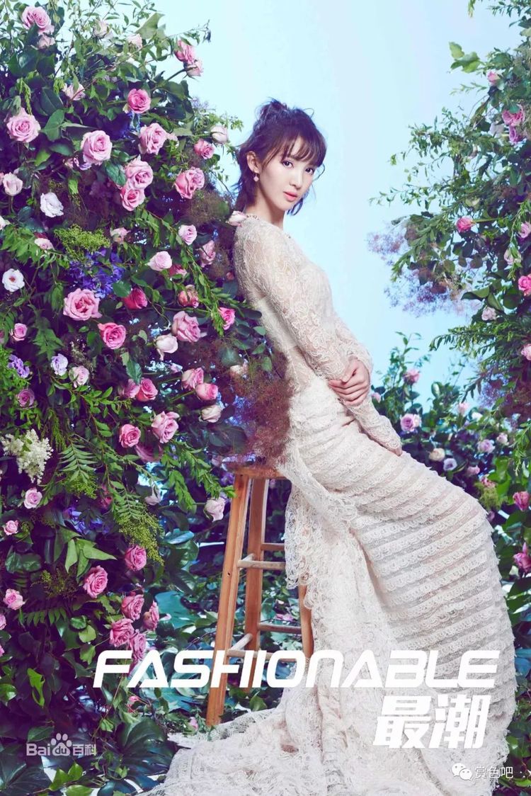 金晨的唯美甜美的写真,眼睛深邃的女星金晨