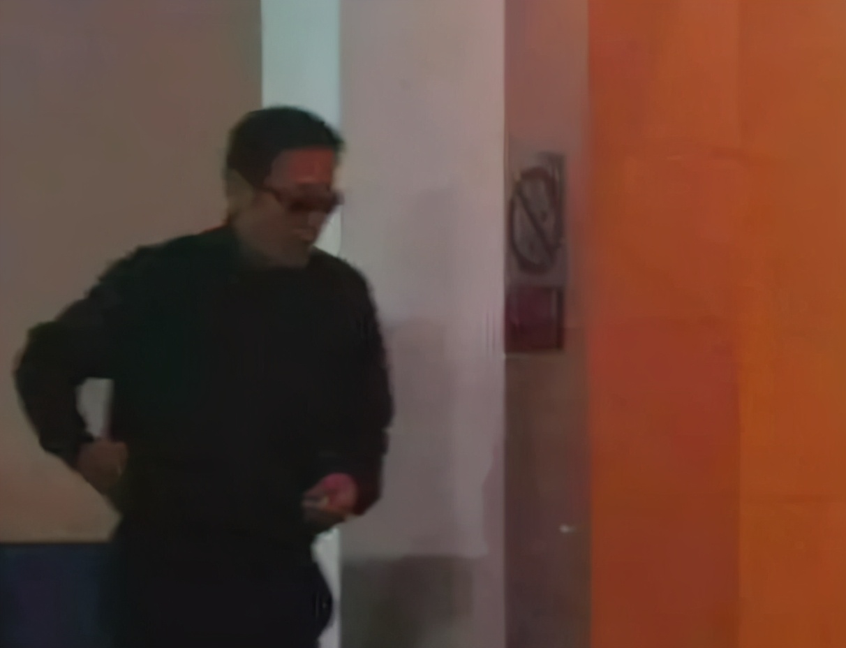 左小青嫁给大二十岁富豪,左小青最后嫁给富豪了吗