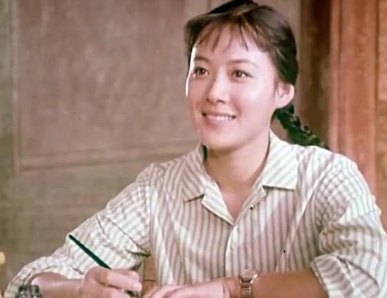 囧妈里的妈妈们,囧妈中妈妈是谁扮演的