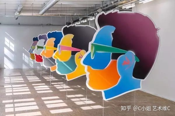 川普伊万卡年轻照片,美国川普女儿伊万卡