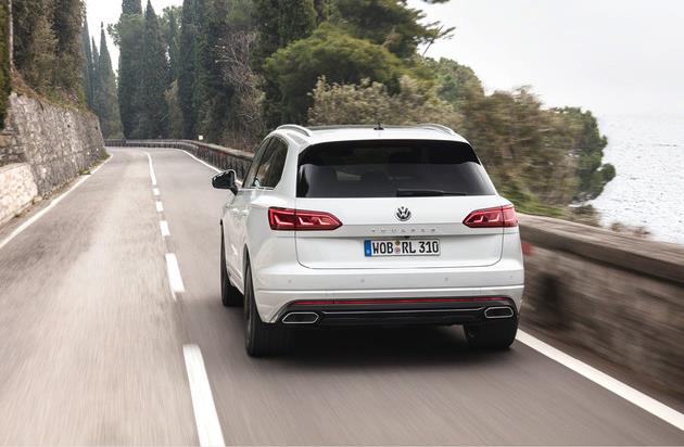 开完宝马x5再换大众途锐,开完宝马x5再换到保时捷