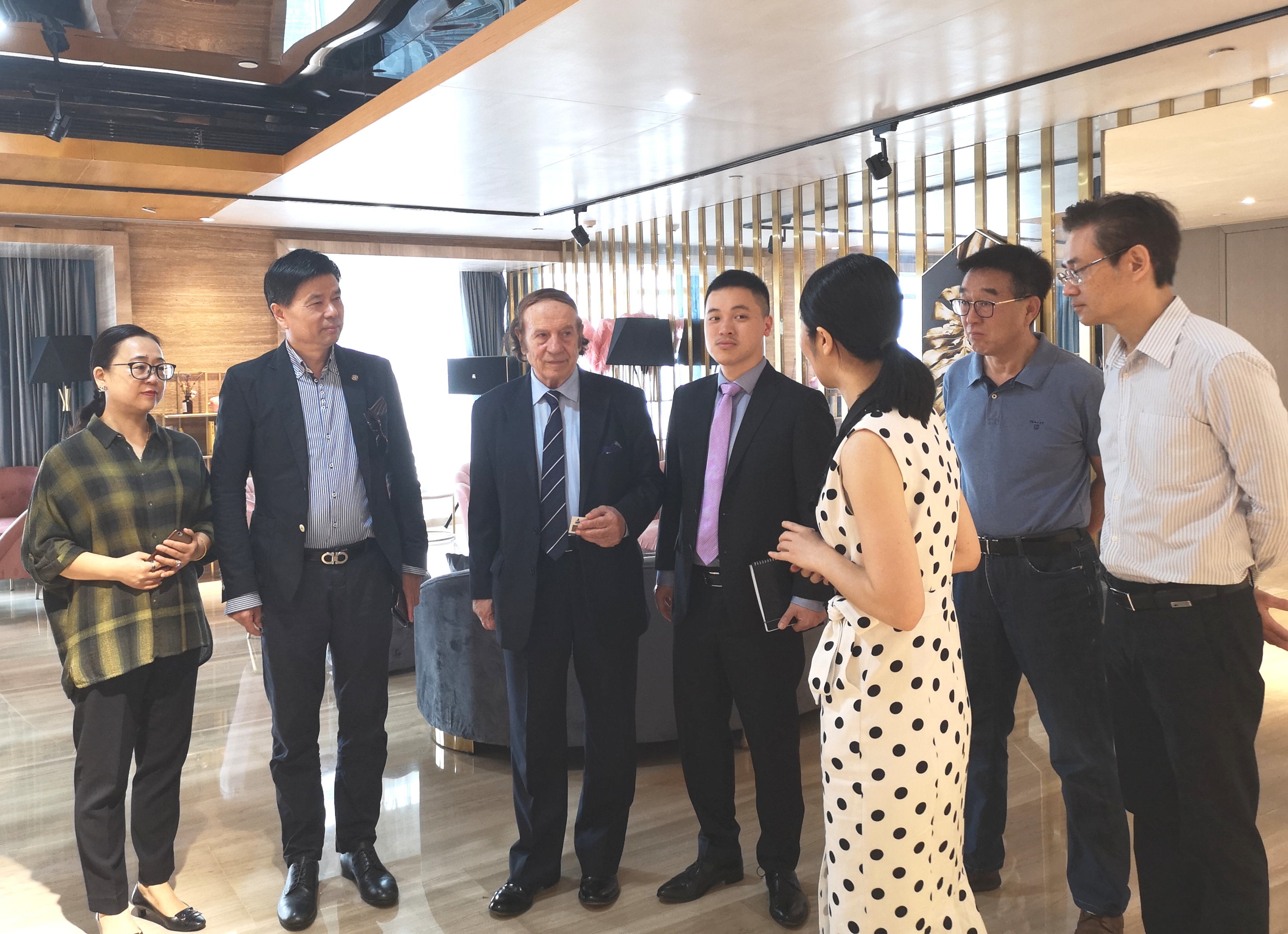 蜜荟女创携手世界中小企业联盟走进意大利，走向世界